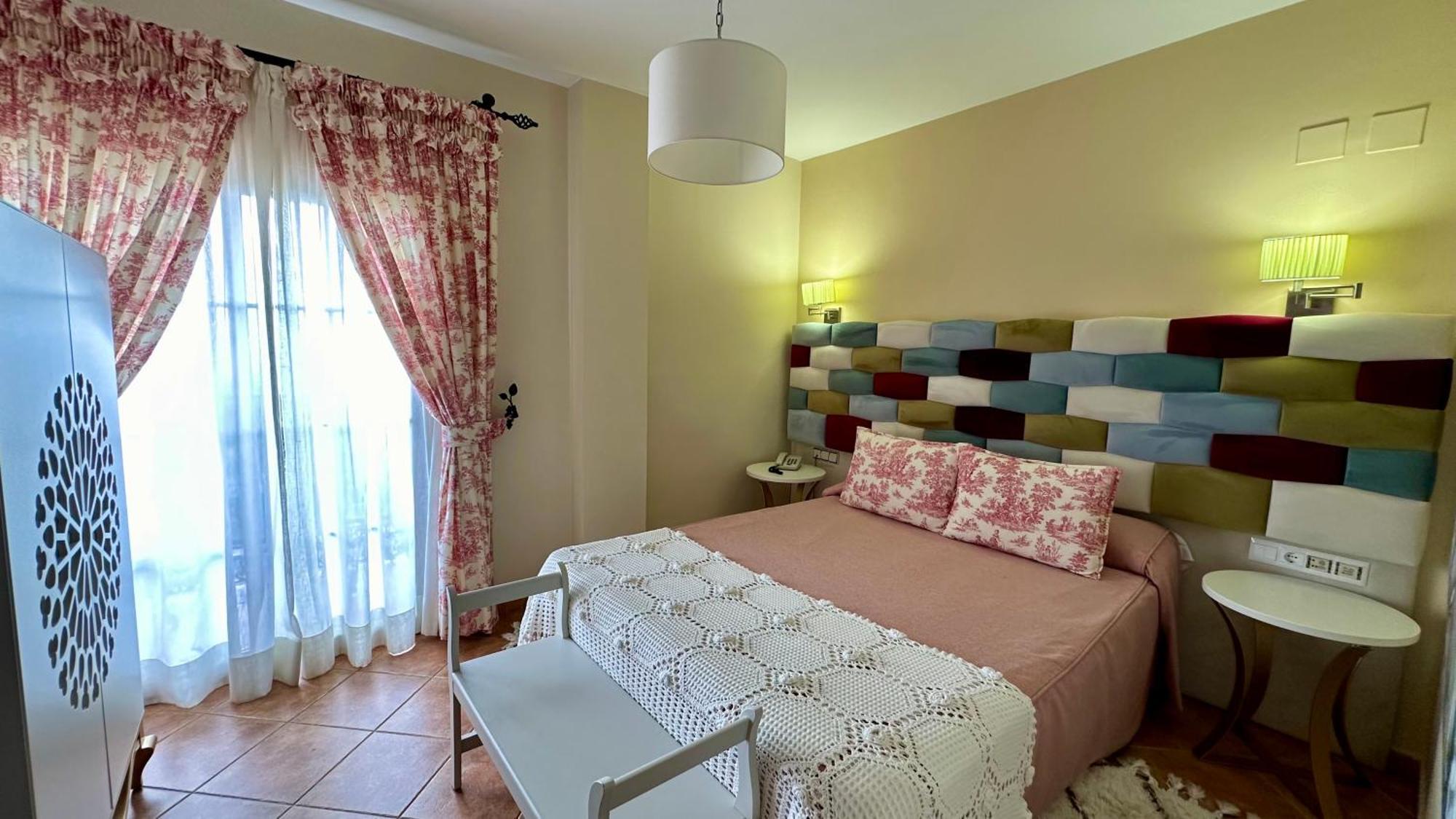 Hotel El Curro Burunchel Extérieur photo
